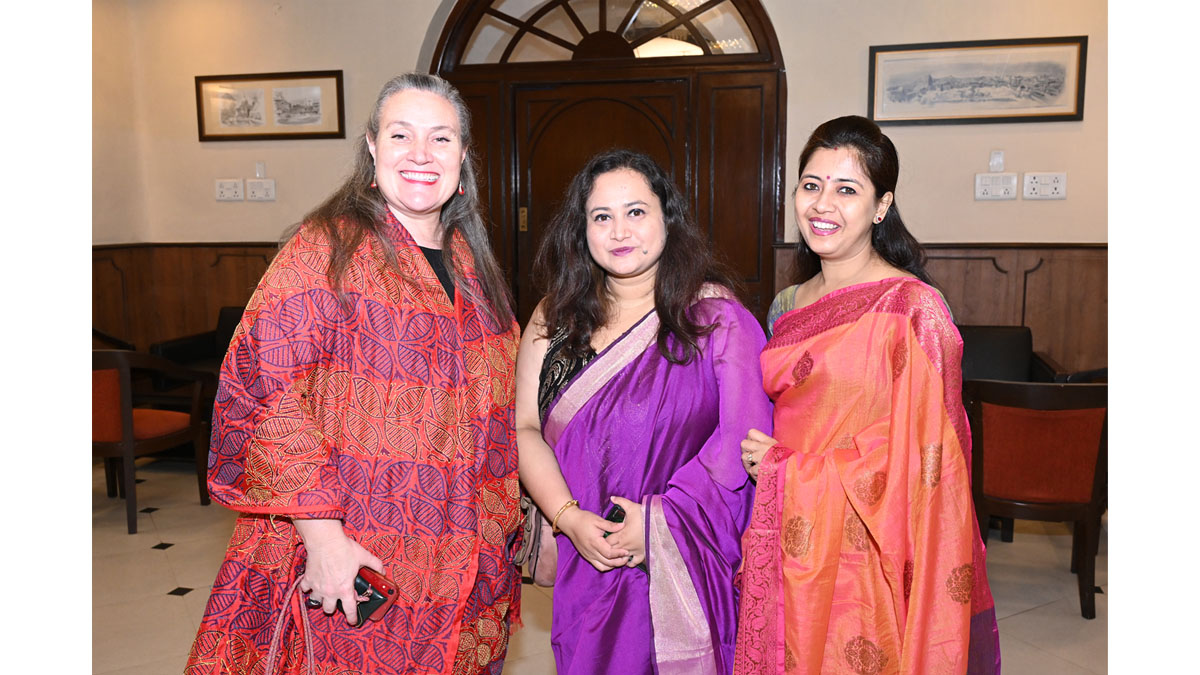 Some moments from the post-programme networking dinner at The Bengal Club on 28th September 2023.