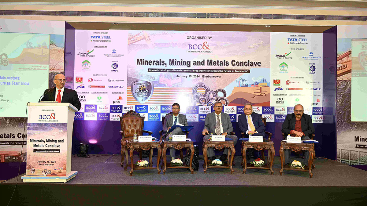 Mr. Thomas M. Cherian, Managing Director, Essel Mining & Industries Limited delivering his address during the Opening Session 
