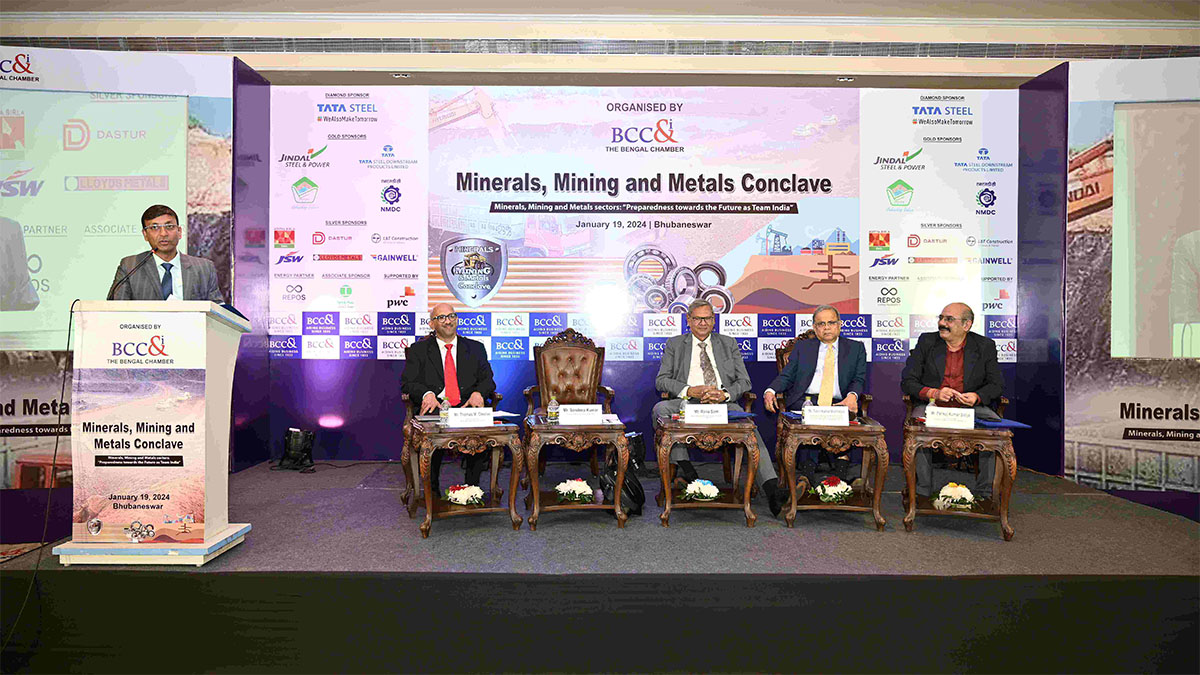 Mr. Sandeep Kumar, Chairperson, Metals Committee and MD, TSDPL giving his concluding Remarks at the end of the Opening Session. 