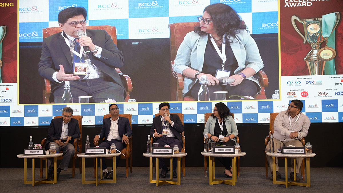 (L-R) Mr. Navarun Sen, President, Century Plyboards India Ltd; Mr. Biswajit Manasingh, Regional Head-Sales & Operation, UltraTech Cement; Sanjay Behera, Chief Sales Manager, Tata Steel Ltd.; Ms. Satabdi Mondal, Cluster B&I Head, Ambuja Cement Ltd, ACC Ltd; Mr. Sambuddha Biswas, Head of Construction, UAL Industries Ltd.