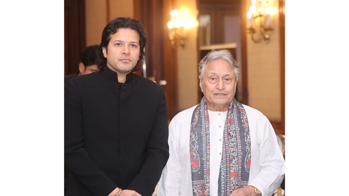 Ustad Amjad Ali Khan and Shri Ayaan Ali Bangash