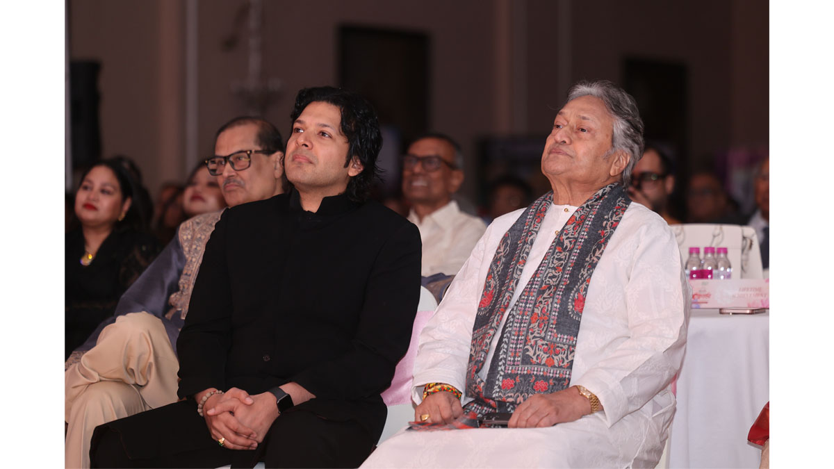 Ustad Amjad Ali Khan and Shri Ayaan Ali Bangash