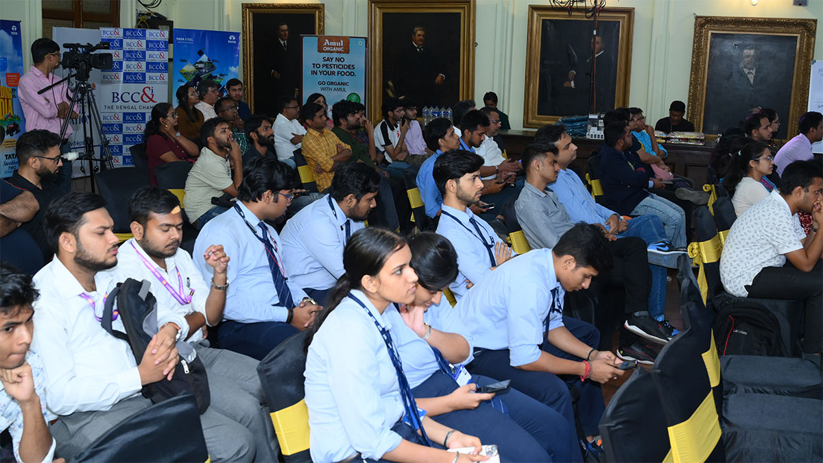 The Quiz in full Swing